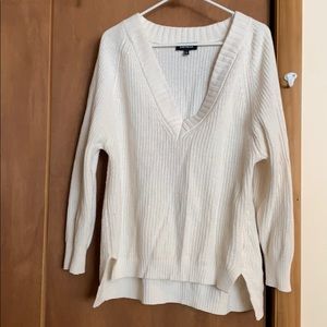 Express cream sweater small